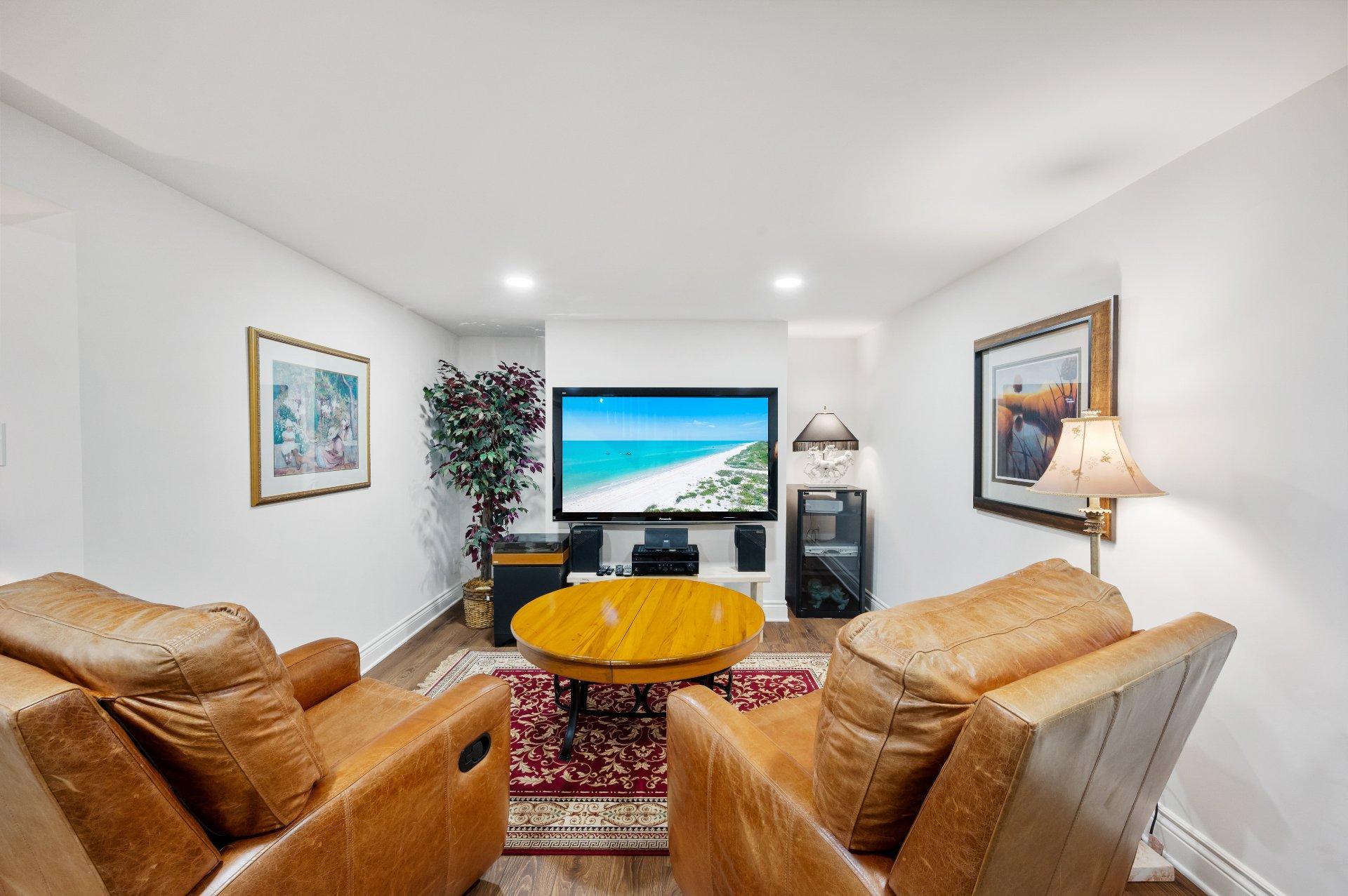 









1334


Rue des Peupliers

,
Mont-Saint-Hilaire,




QC
J3G2W3

