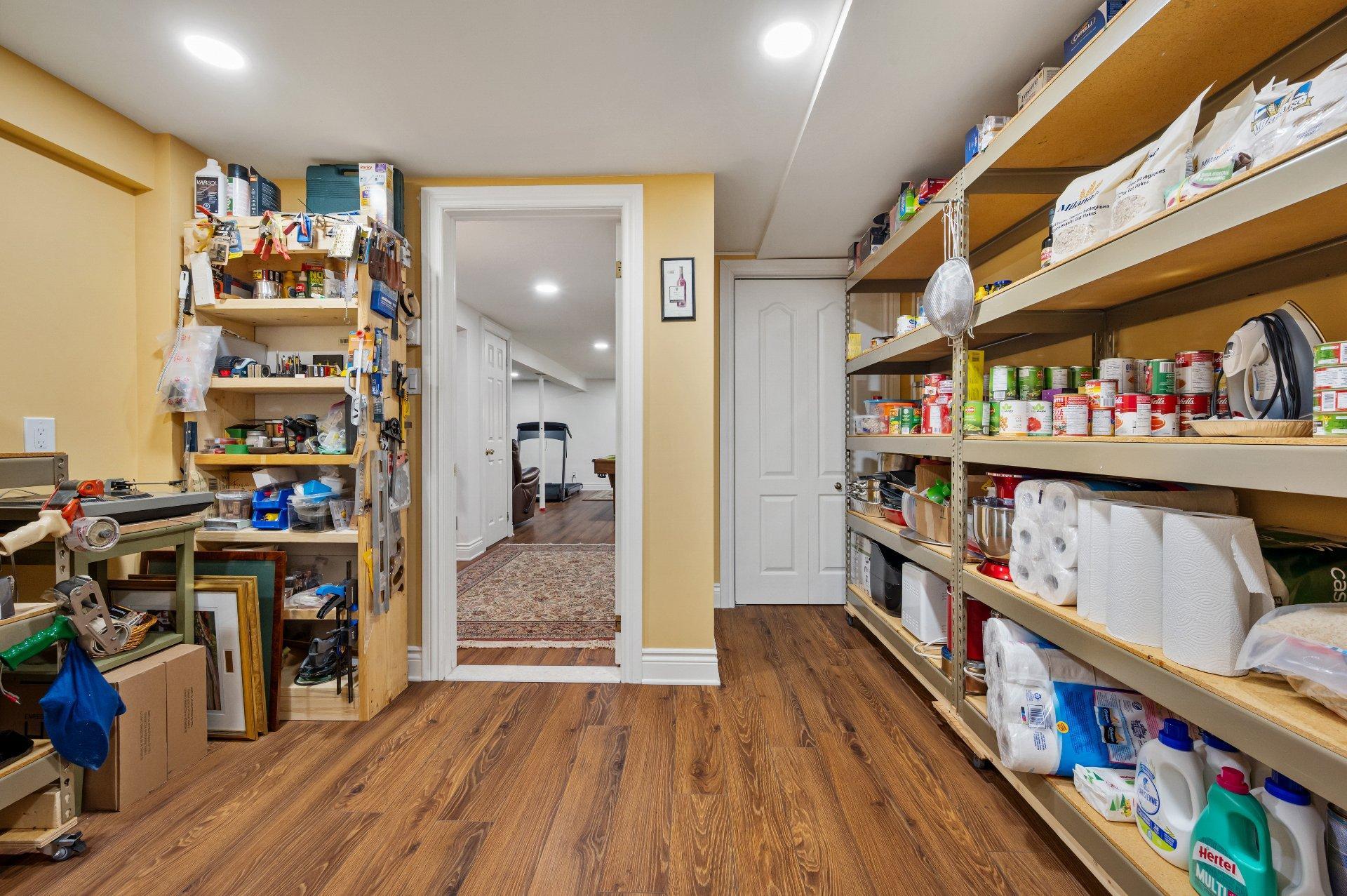 









1334


Rue des Peupliers

,
Mont-Saint-Hilaire,




QC
J3G2W3

