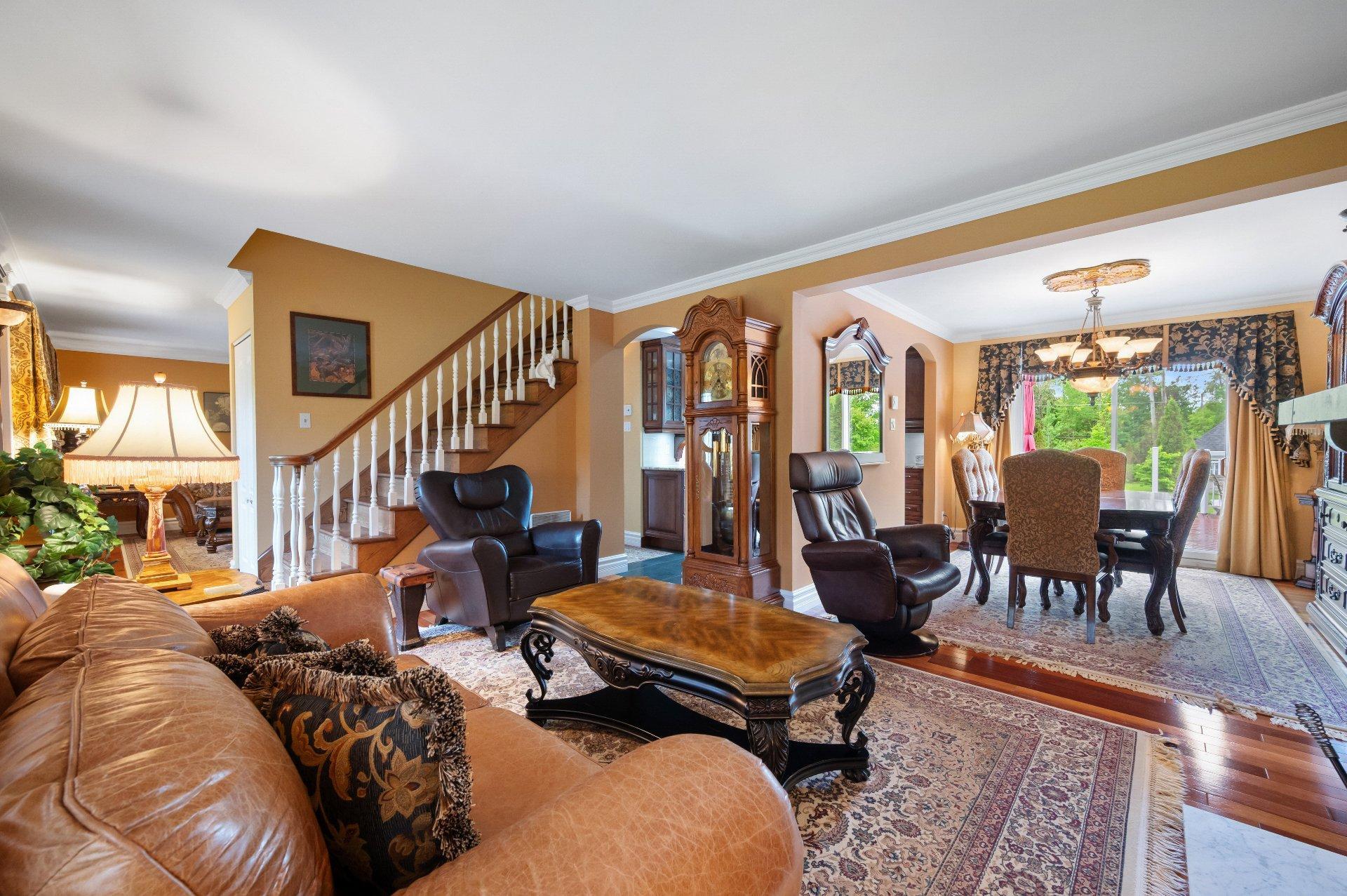 









1334


Rue des Peupliers

,
Mont-Saint-Hilaire,




QC
J3G2W3

