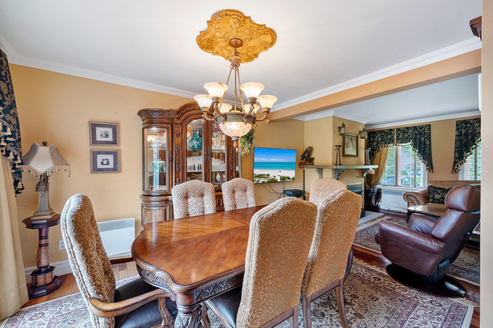 









1334


Rue des Peupliers

,
Mont-Saint-Hilaire,




QC
J3G2W3

