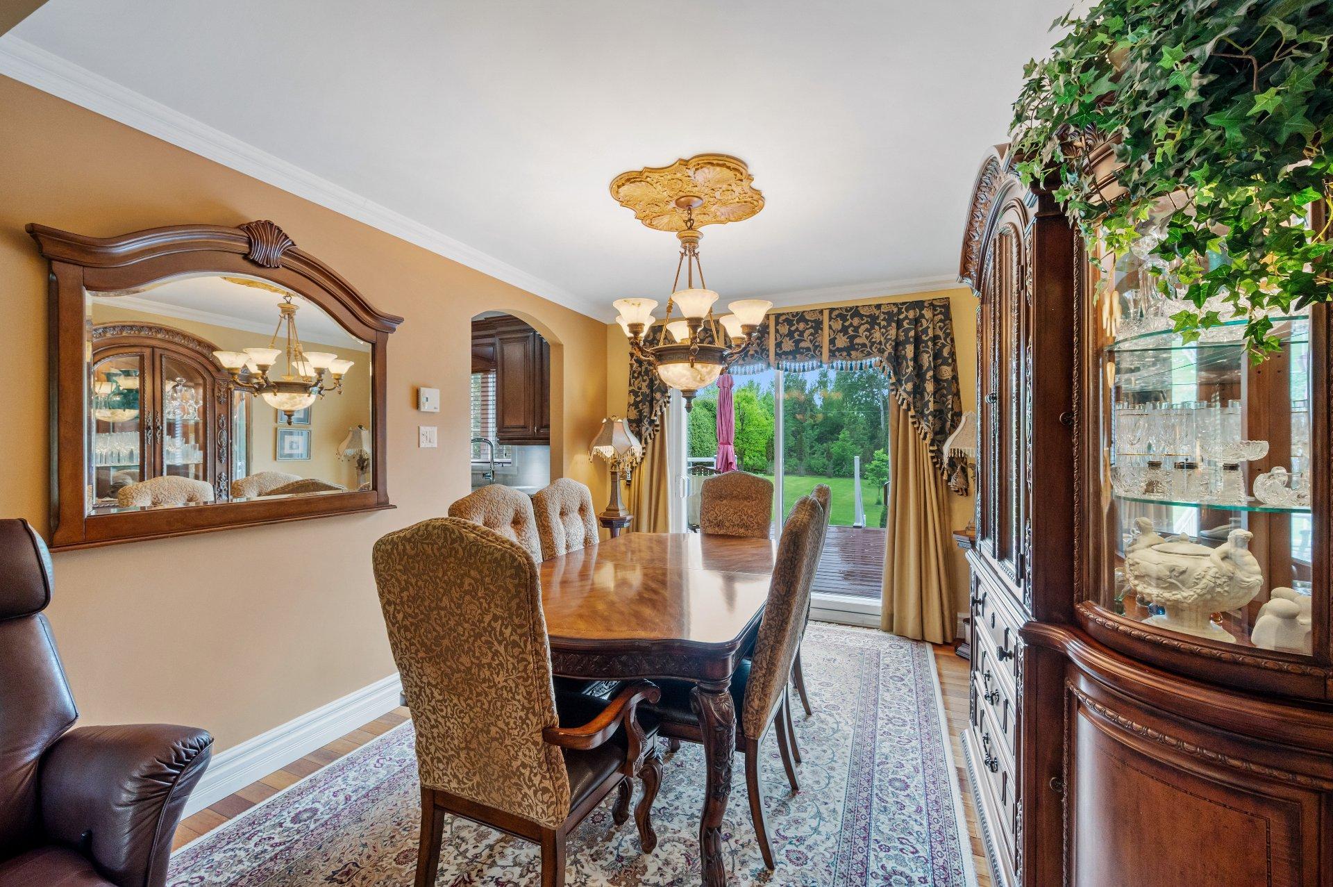 









1334


Rue des Peupliers

,
Mont-Saint-Hilaire,




QC
J3G2W3

