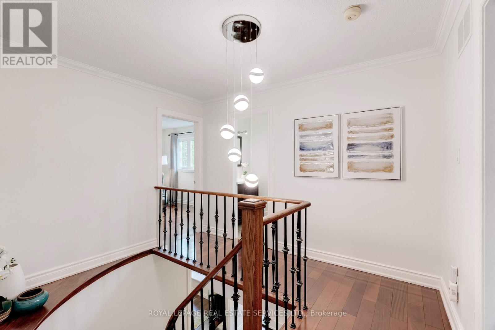 












3097 SWANSEA DRIVE

,
Oakville,




Ontario
L6L6H7

