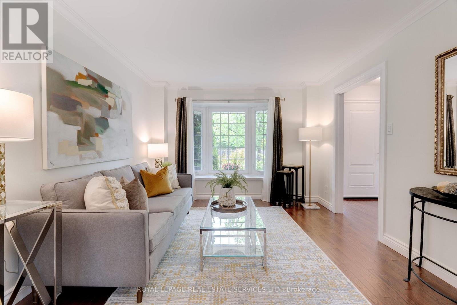 












3097 SWANSEA DRIVE

,
Oakville,




Ontario
L6L6H7

