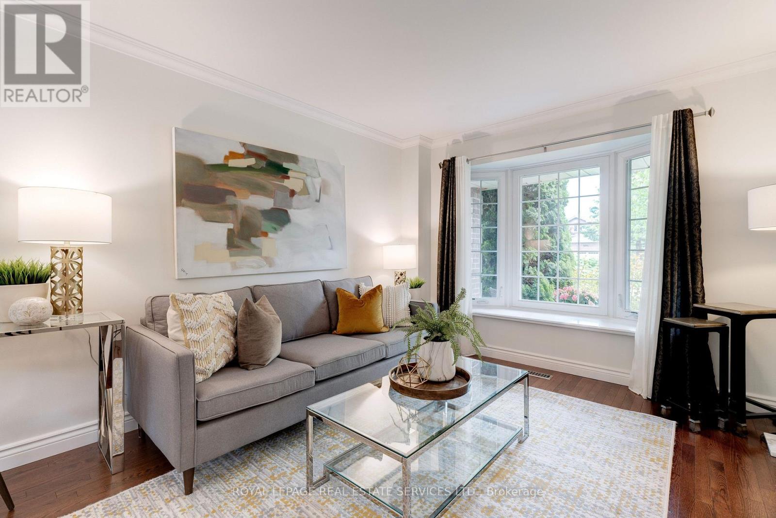 












3097 SWANSEA DRIVE

,
Oakville,




Ontario
L6L6H7

