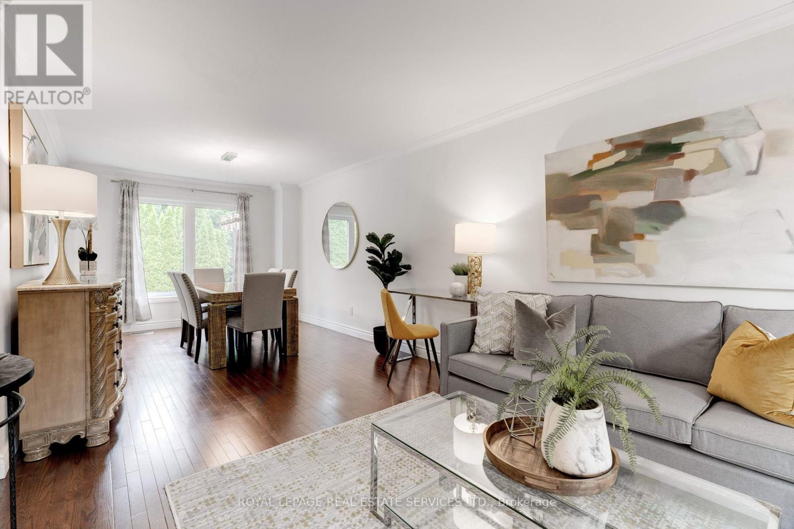 












3097 SWANSEA DRIVE

,
Oakville,




Ontario
L6L6H7

