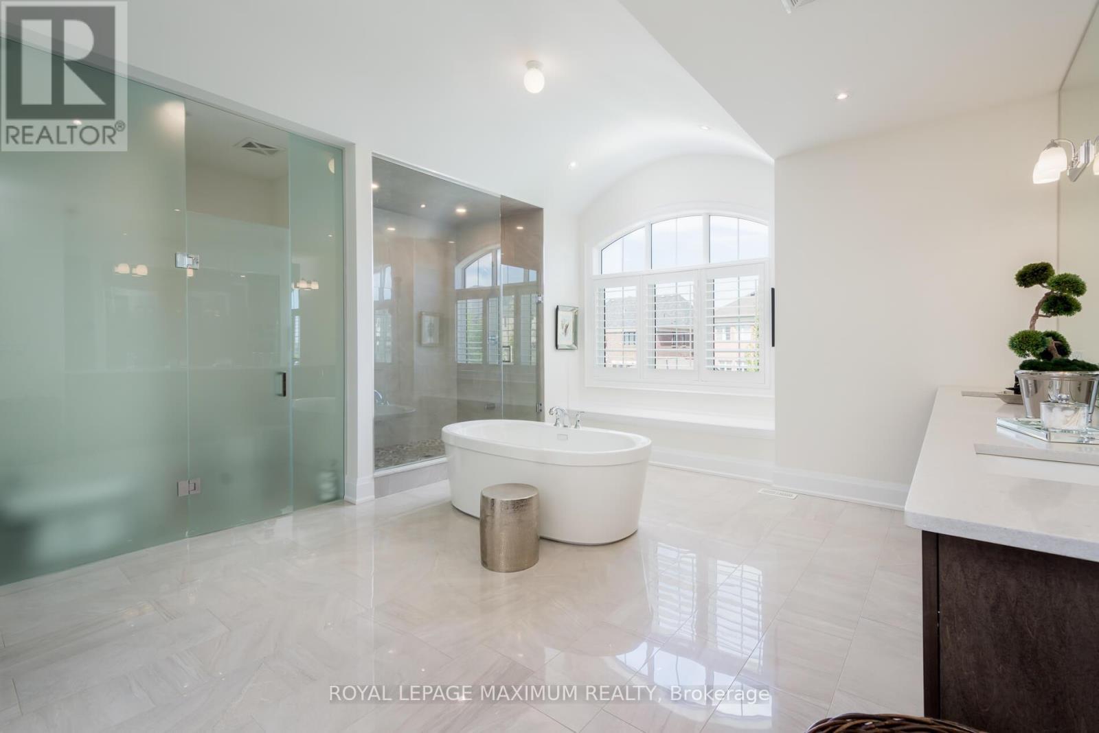 












49 MARY NATASHA COURT

,
Vaughan,




Ontario
L4H4N6


