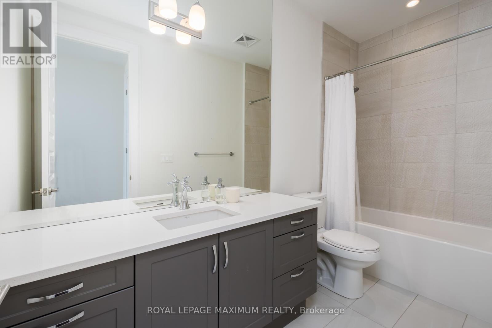 












49 MARY NATASHA COURT

,
Vaughan,




Ontario
L4H4N6

