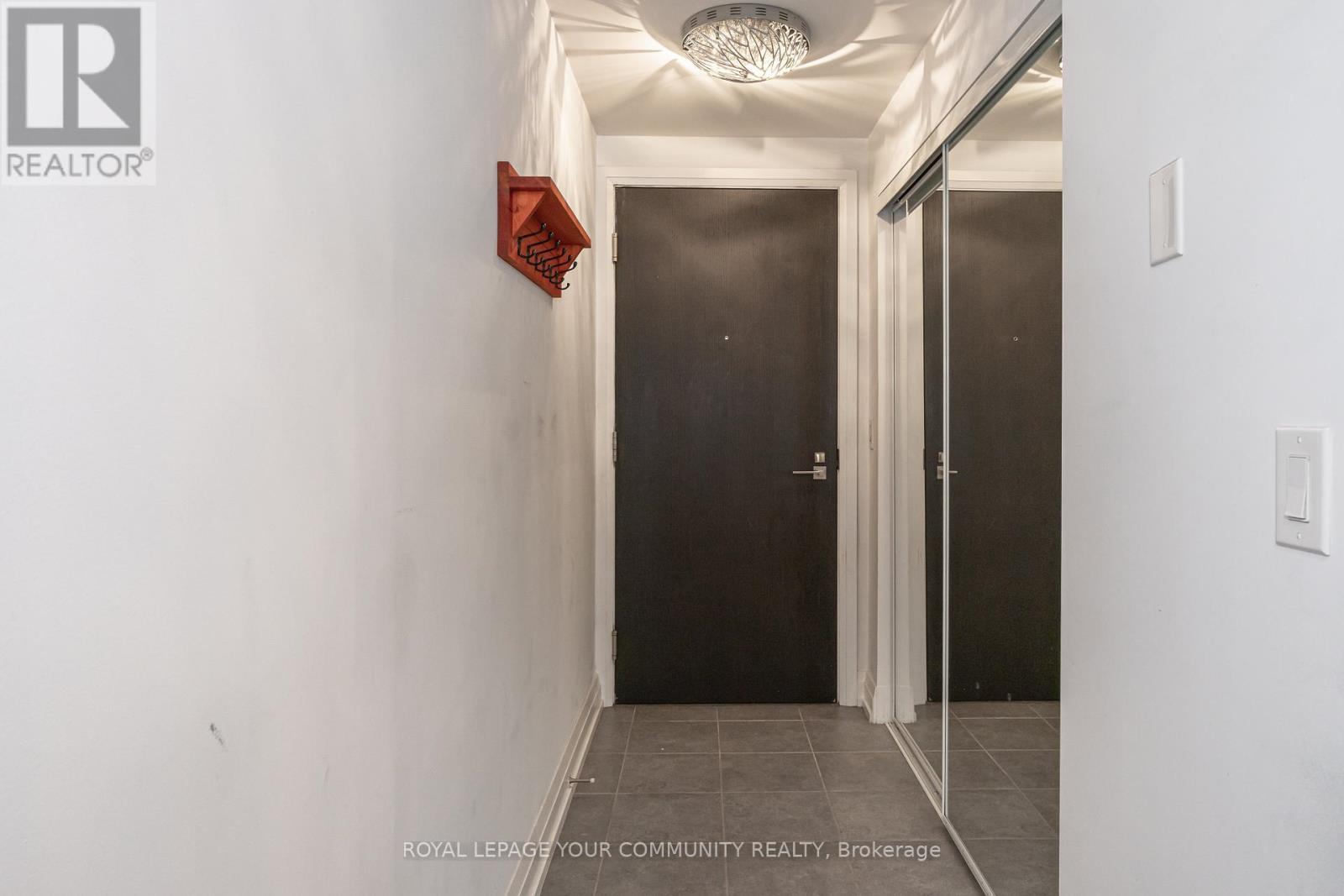 












1503 - 1070 SHEPPARD AVENUE W

,
Toronto,




Ontario
M3J0G8

