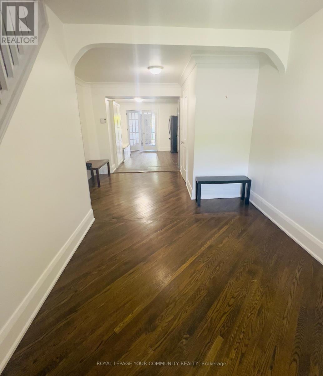 












134 1/2 OLIVE AVENUE

,
Oshawa,




Ontario
L1H2P2

