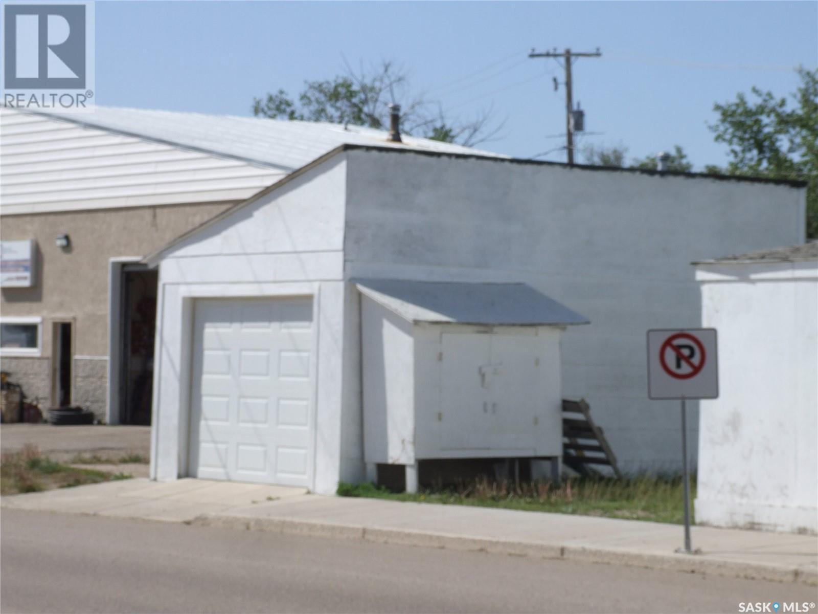 












101 Main STREET

,
Eatonia,




Saskatchewan
S0L0Y0

