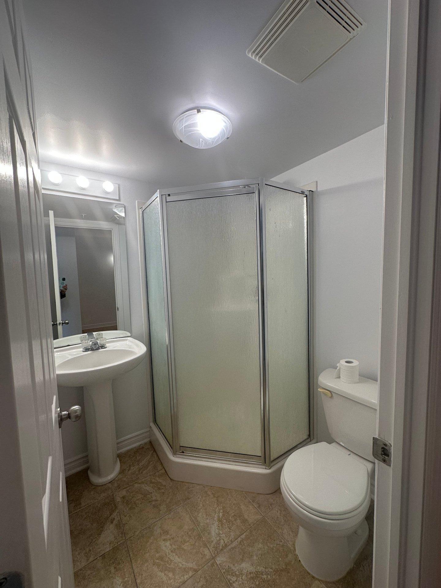 









385


Boul. Deguire

, 908,
Montréal (Saint-Laurent),




QC
H4N0A7

