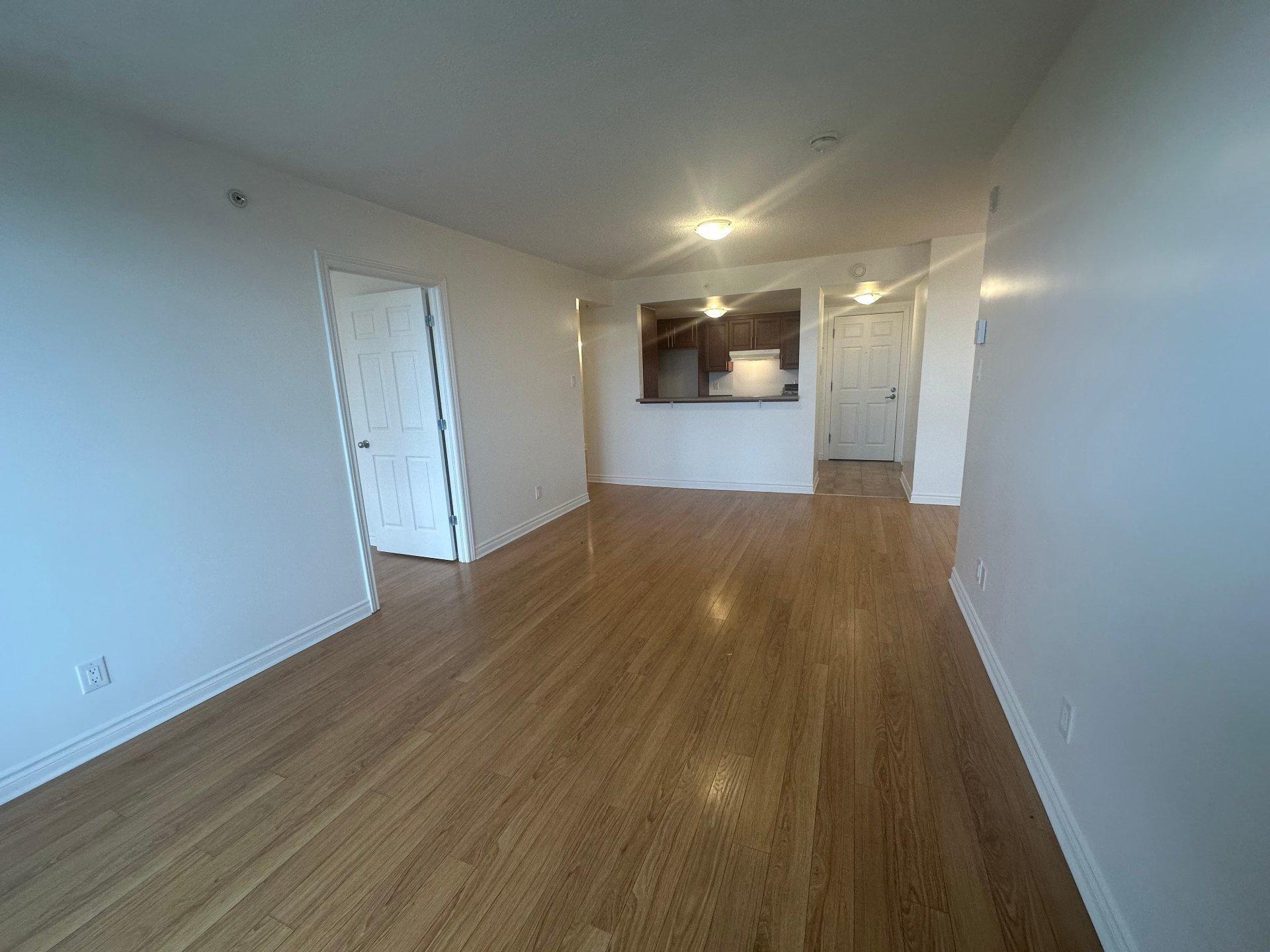 









385


Boul. Deguire

, 908,
Montréal (Saint-Laurent),




QC
H4N0A7


