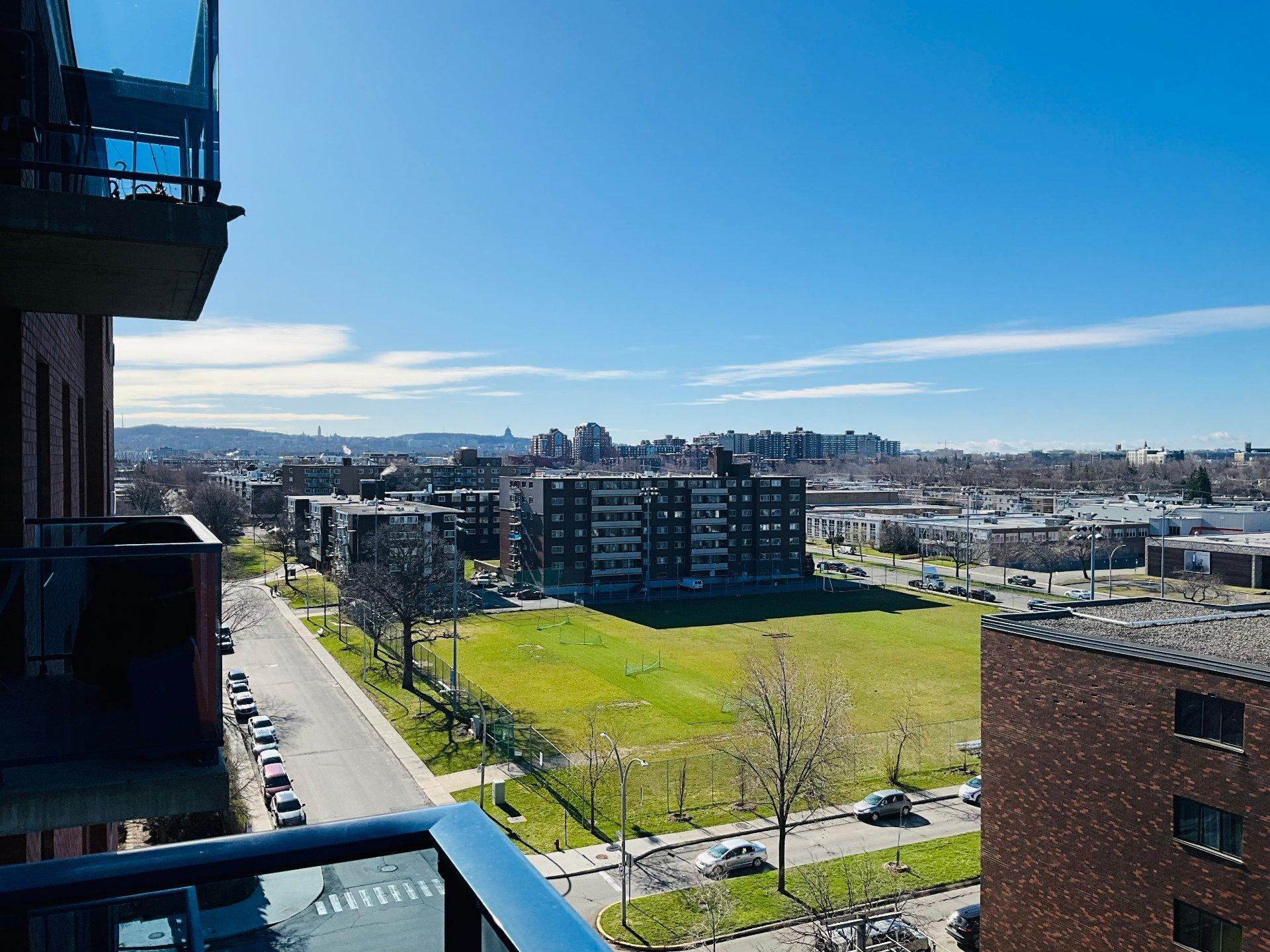 









385


Boul. Deguire

, 908,
Montréal (Saint-Laurent),




QC
H4N0A7

