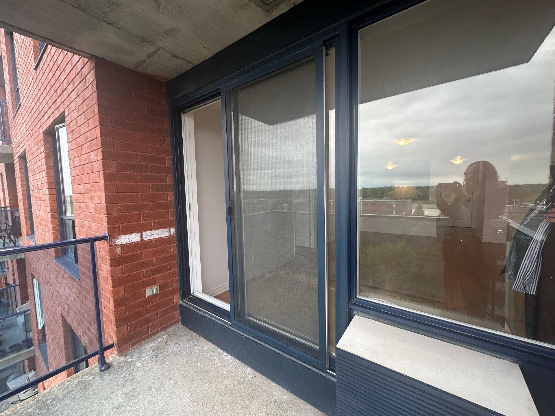 









385


Boul. Deguire

, 908,
Montréal (Saint-Laurent),




QC
H4N0A7

