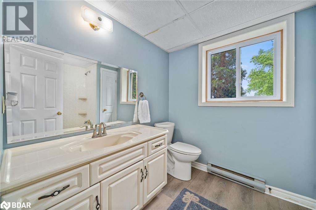 












3286 COUNTY ROAD 3 Road

,
Prince Edward County,




Ontario
K0K1L0

