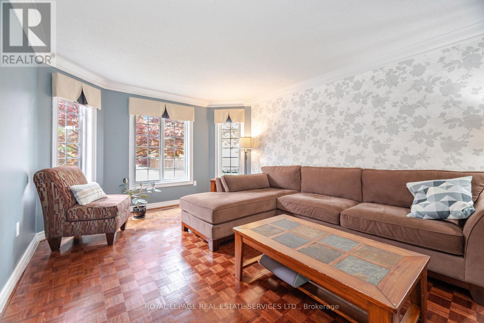 












2853 ROSEWOOD LANE

,
Oakville,




Ontario
L6J7M5

