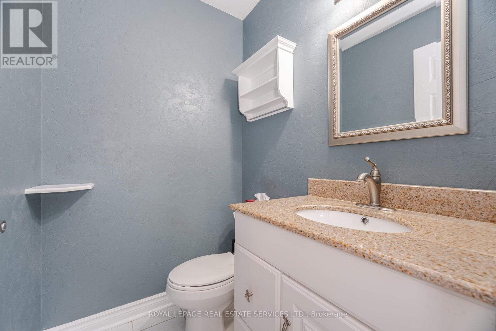 












2853 ROSEWOOD LANE

,
Oakville,




Ontario
L6J7M5

