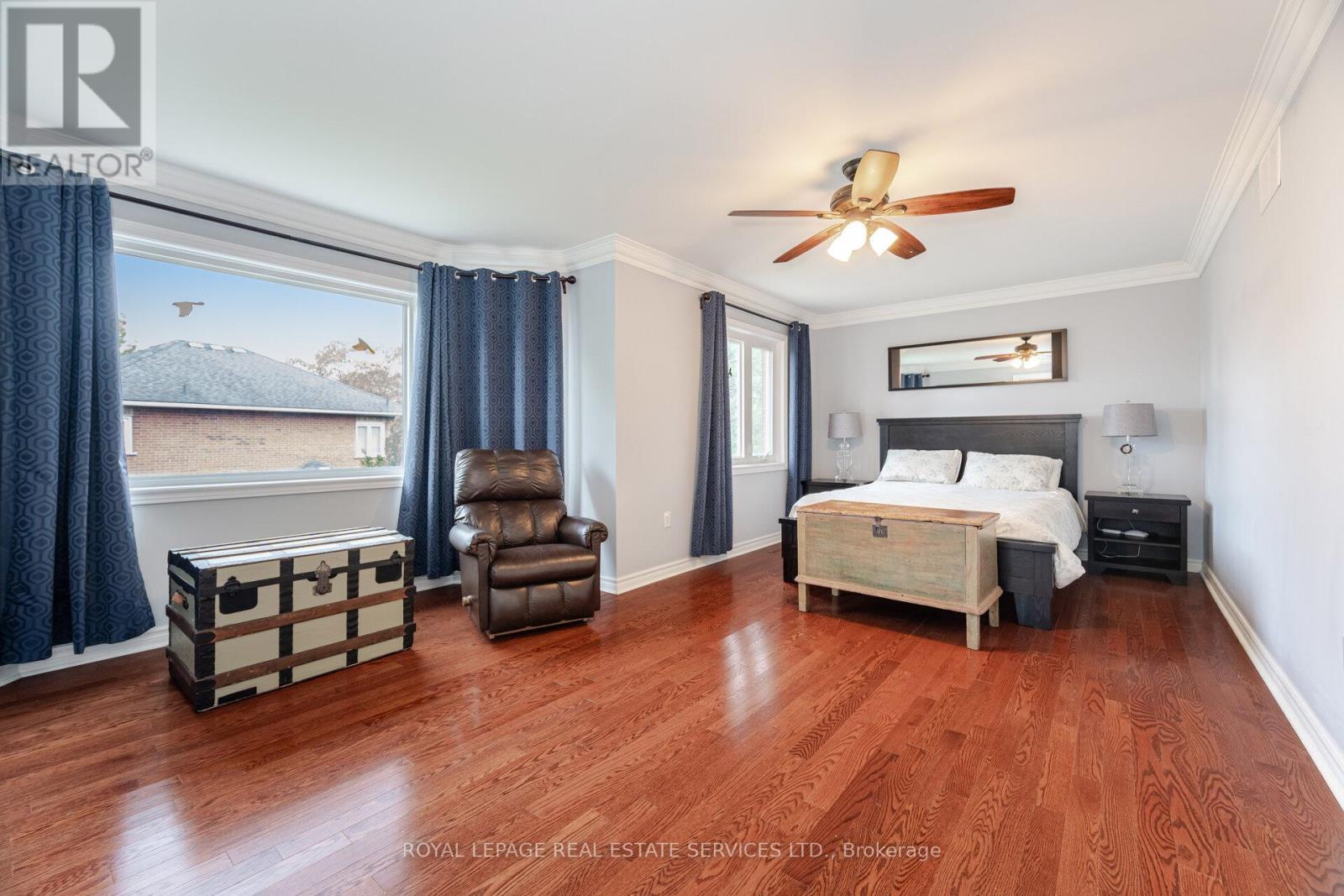 












2853 ROSEWOOD LANE

,
Oakville,




Ontario
L6J7M5

