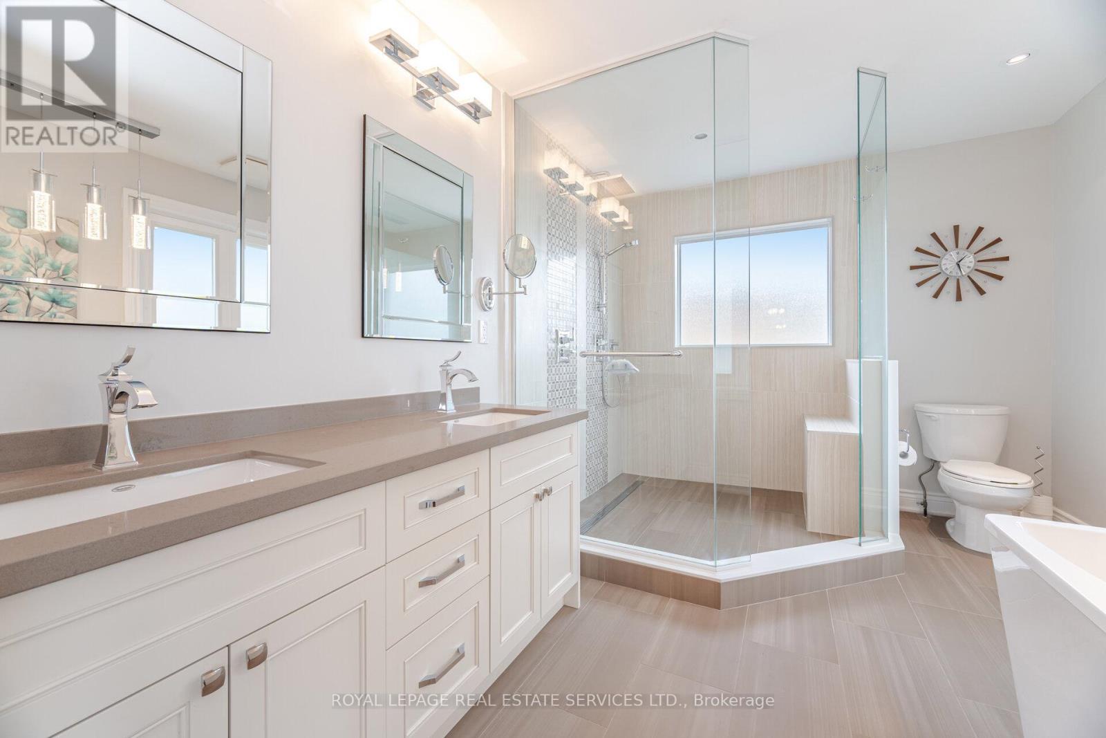 












2853 ROSEWOOD LANE

,
Oakville,




Ontario
L6J7M5

