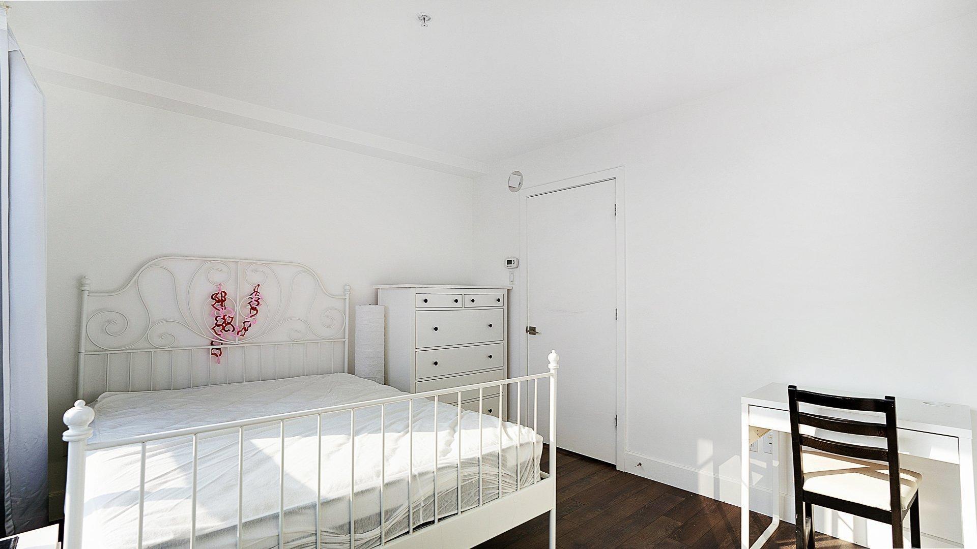 









1390


Rue du Fort

, 1807,
Montréal (Ville-Marie),




QC
H3H2R7

