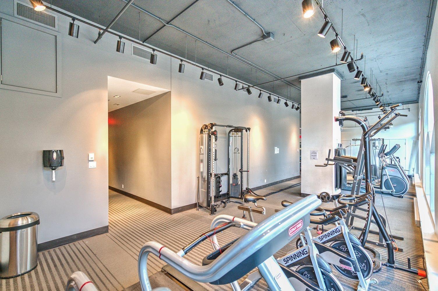 









1390


Rue du Fort

, 1807,
Montréal (Ville-Marie),




QC
H3H2R7

