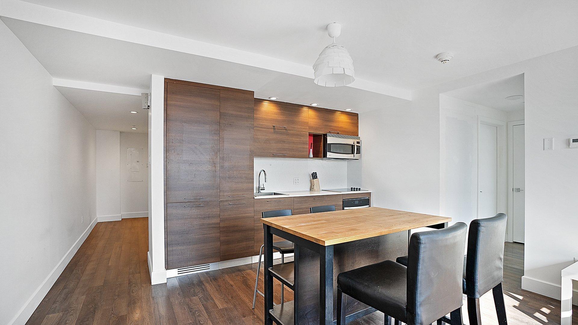 









1390


Rue du Fort

, 1807,
Montréal (Ville-Marie),




QC
H3H2R7

