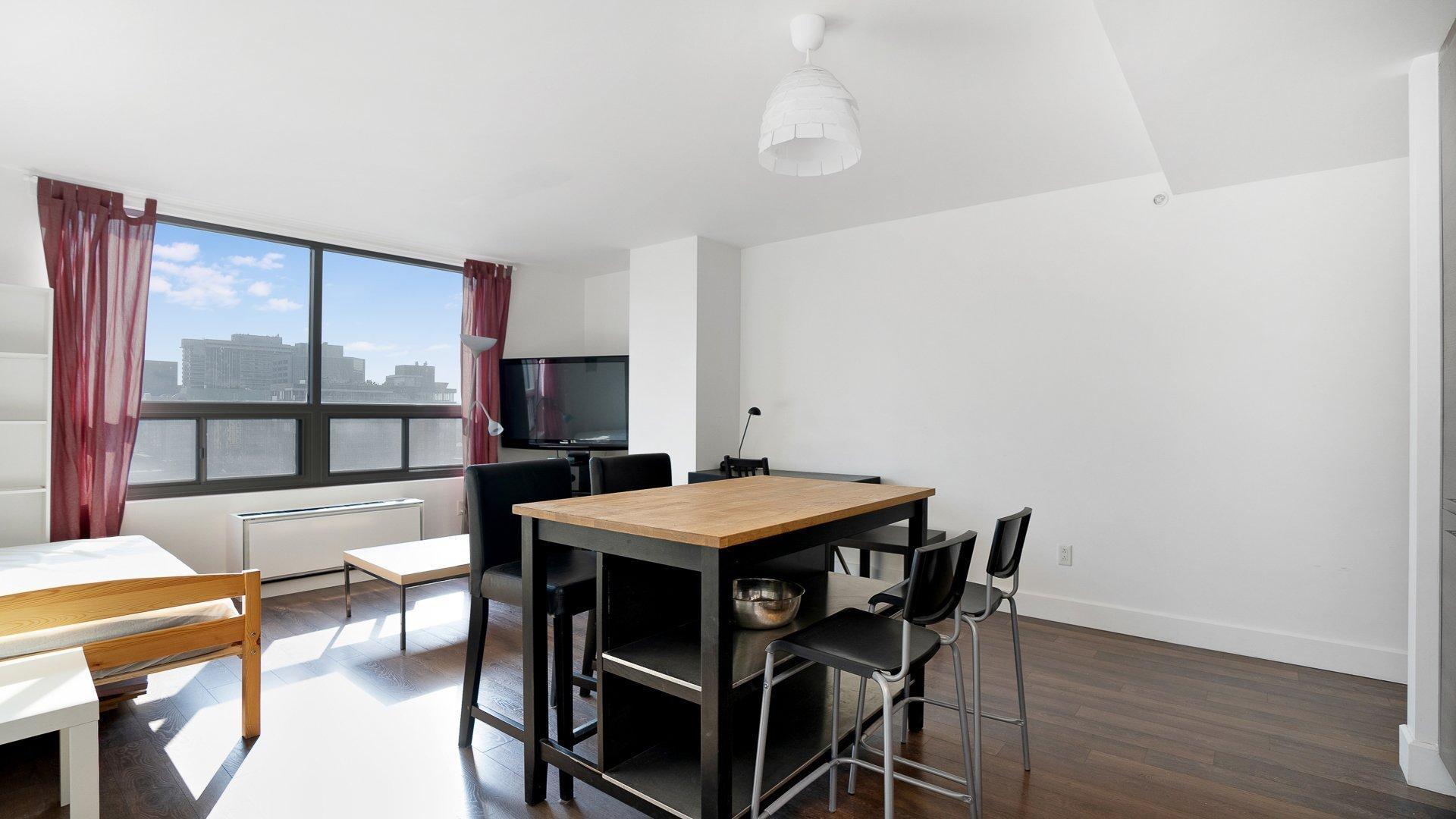 









1390


Rue du Fort

, 1807,
Montréal (Ville-Marie),




QC
H3H2R7

