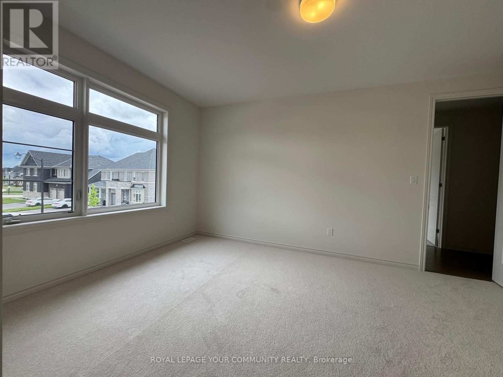 












8 ELDERBERRY WAY

,
Adjala-Tosorontio,




Ontario
L0G1W0

