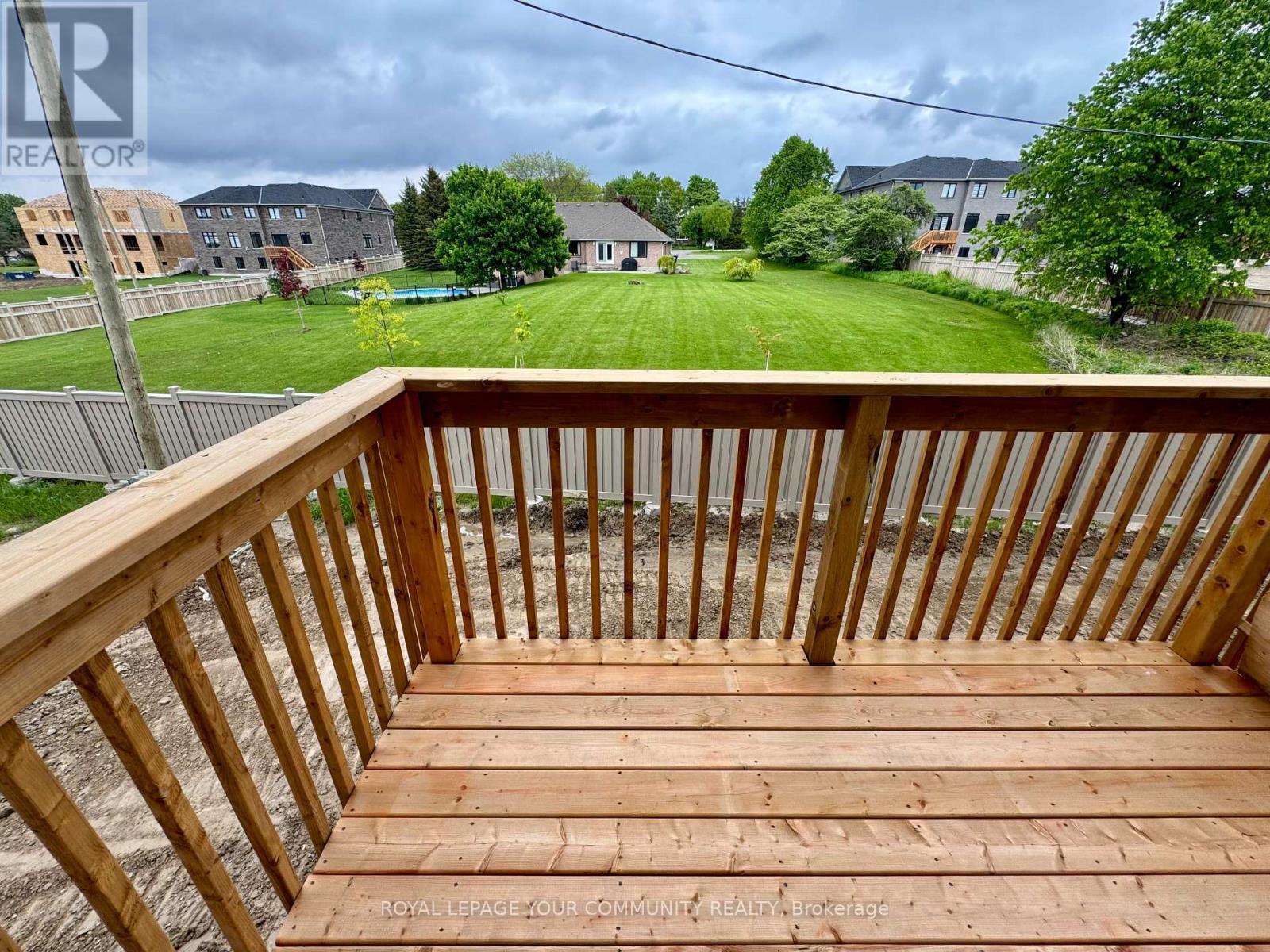 












8 ELDERBERRY WAY

,
Adjala-Tosorontio,




Ontario
L0G1W0

