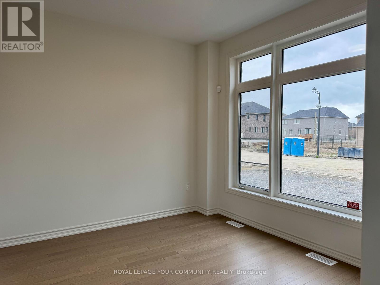 












8 ELDERBERRY WAY

,
Adjala-Tosorontio,




Ontario
L0G1W0

