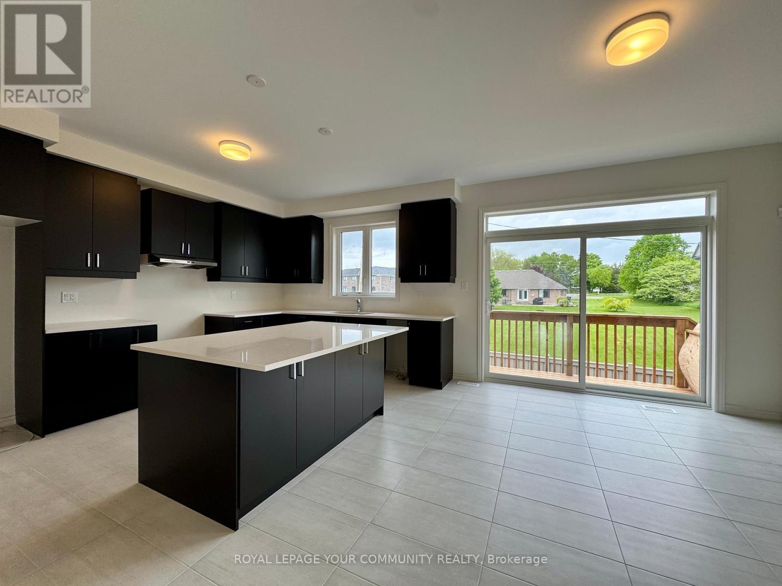 












8 ELDERBERRY WAY

,
Adjala-Tosorontio,




Ontario
L0G1W0

