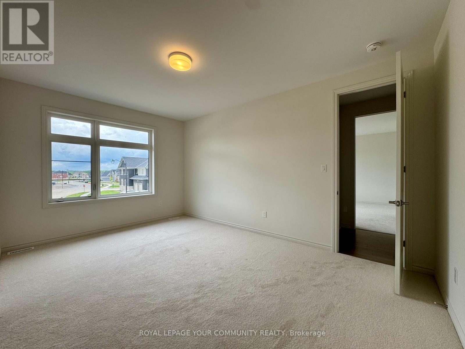 












8 ELDERBERRY WAY

,
Adjala-Tosorontio,




Ontario
L0G1W0

