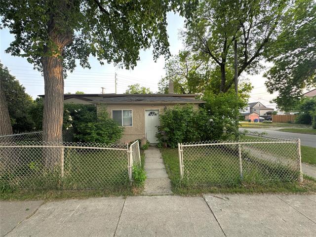 









2062


Gallagher

AVE,
Winnipeg,




MB
R3E 1T2

