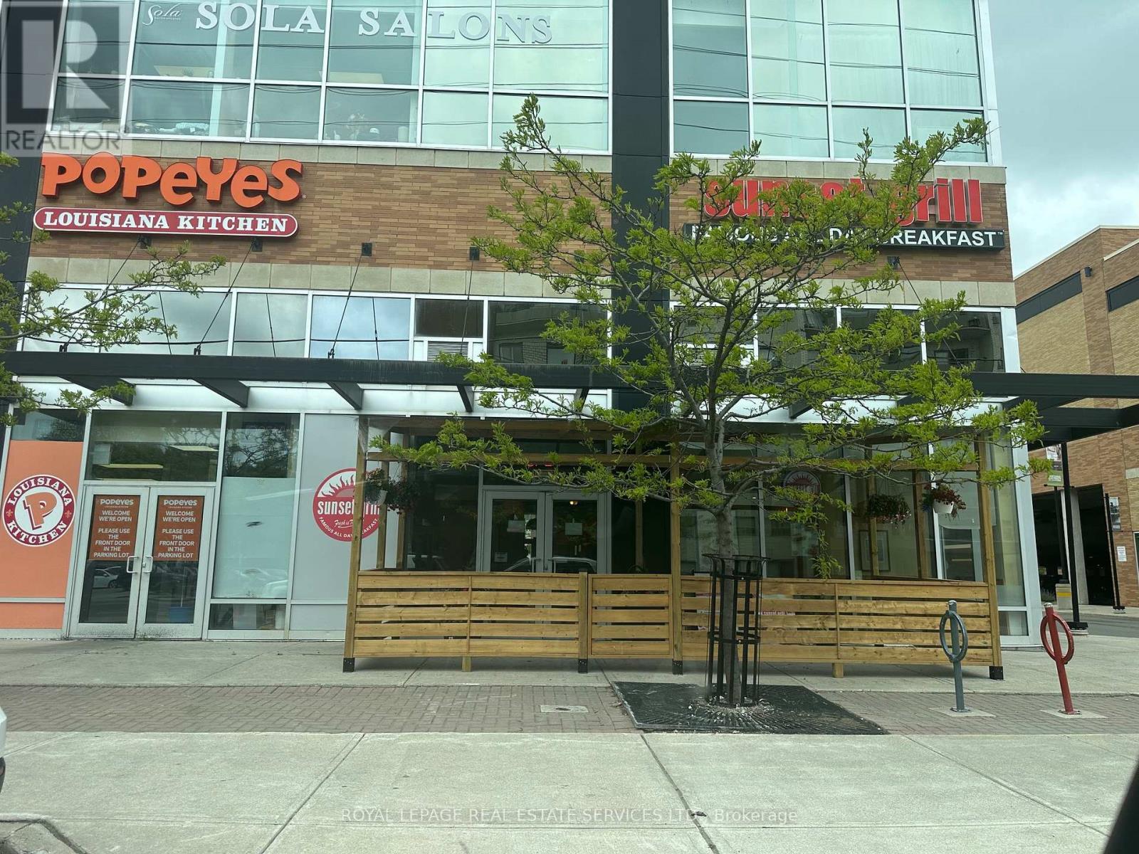 












507 LAKESHORE ROAD

,
Mississauga,




Ontario
L5G1H9

