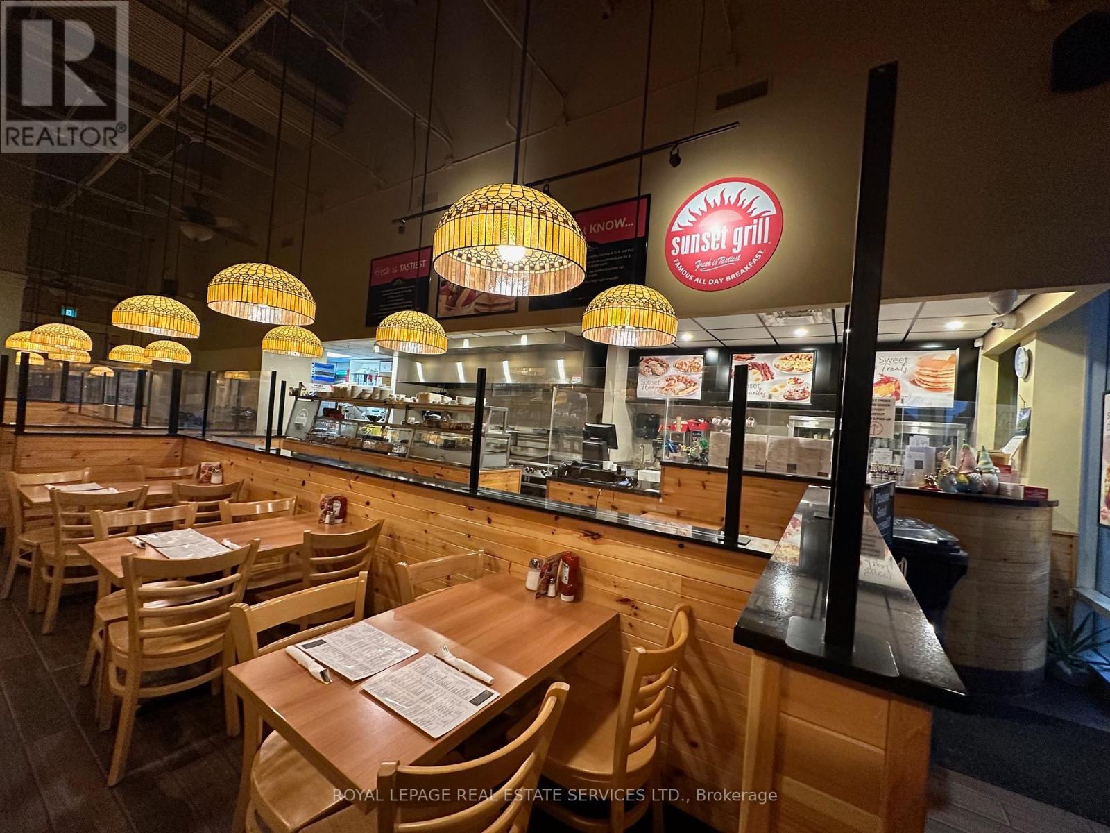 












507 LAKESHORE ROAD

,
Mississauga,




Ontario
L5G1H9

