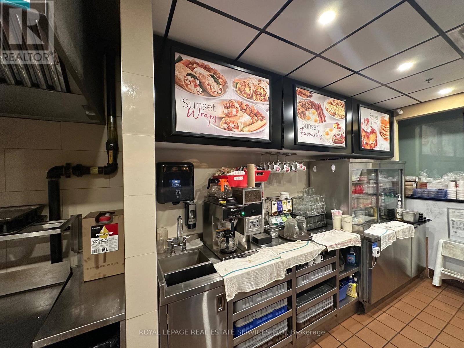 












507 LAKESHORE ROAD

,
Mississauga,




Ontario
L5G1H9

