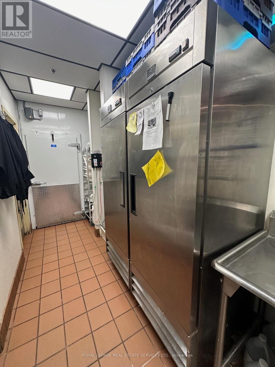 












507 LAKESHORE ROAD

,
Mississauga,




Ontario
L5G1H9

