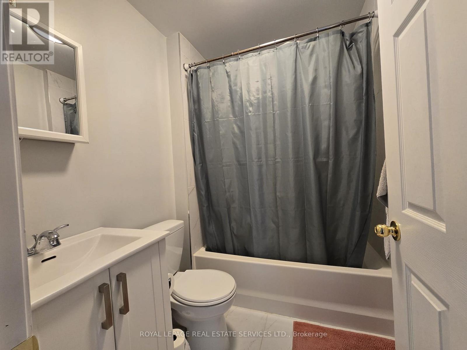 












2 - 36 PLAINS ROAD W

,
Burlington,




Ontario
L7T0E9

