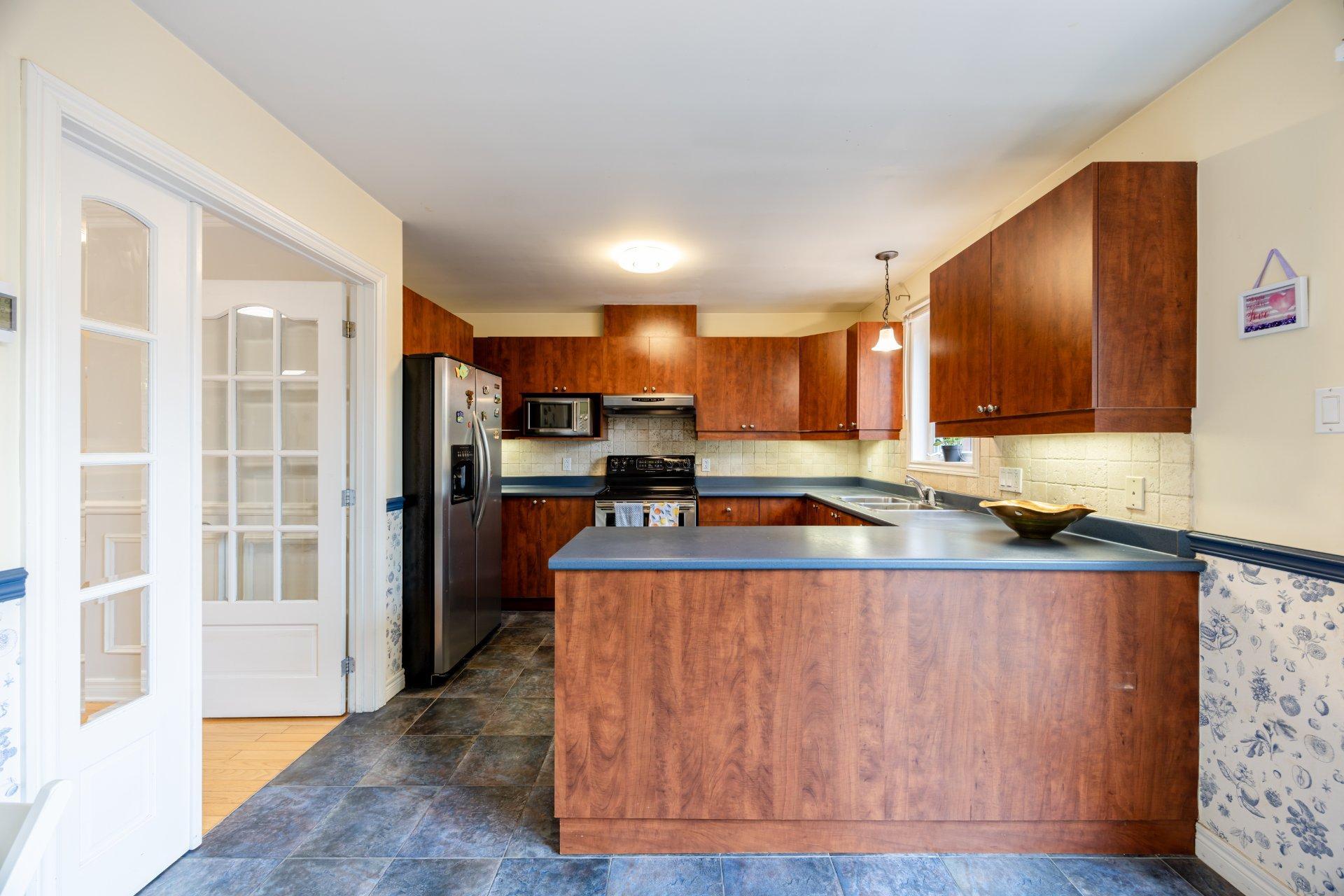 









2229


Rue de la Méditerranée

,
Montréal (Saint-Laurent),




QC
H4R3B1

