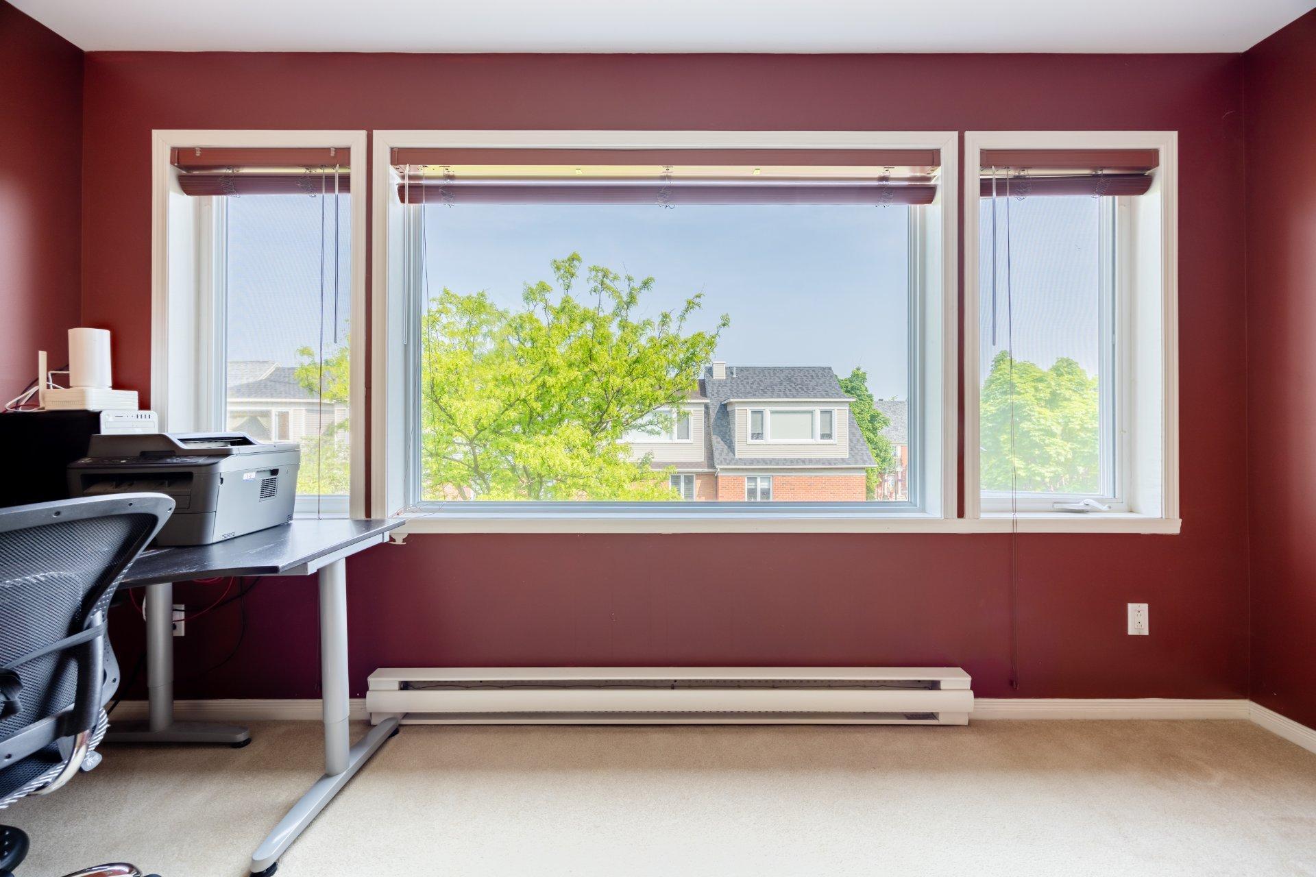 









2229


Rue de la Méditerranée

,
Montréal (Saint-Laurent),




QC
H4R3B1

