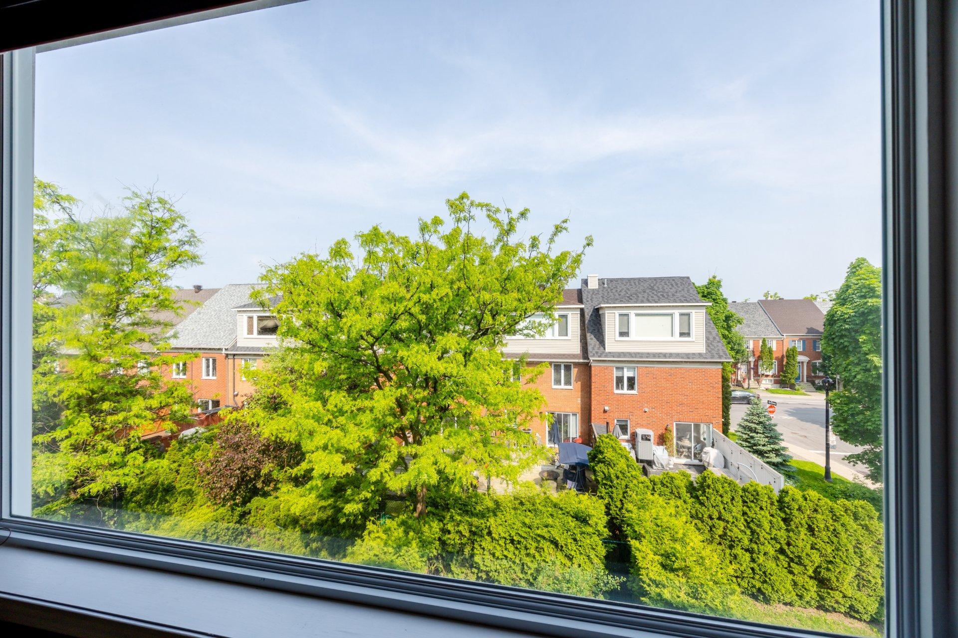 









2229


Rue de la Méditerranée

,
Montréal (Saint-Laurent),




QC
H4R3B1

