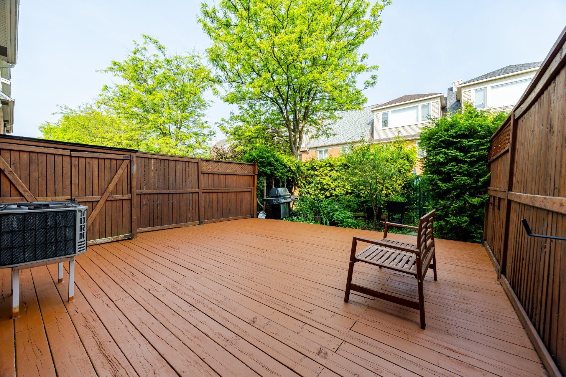 









2229


Rue de la Méditerranée

,
Montréal (Saint-Laurent),




QC
H4R3B1

