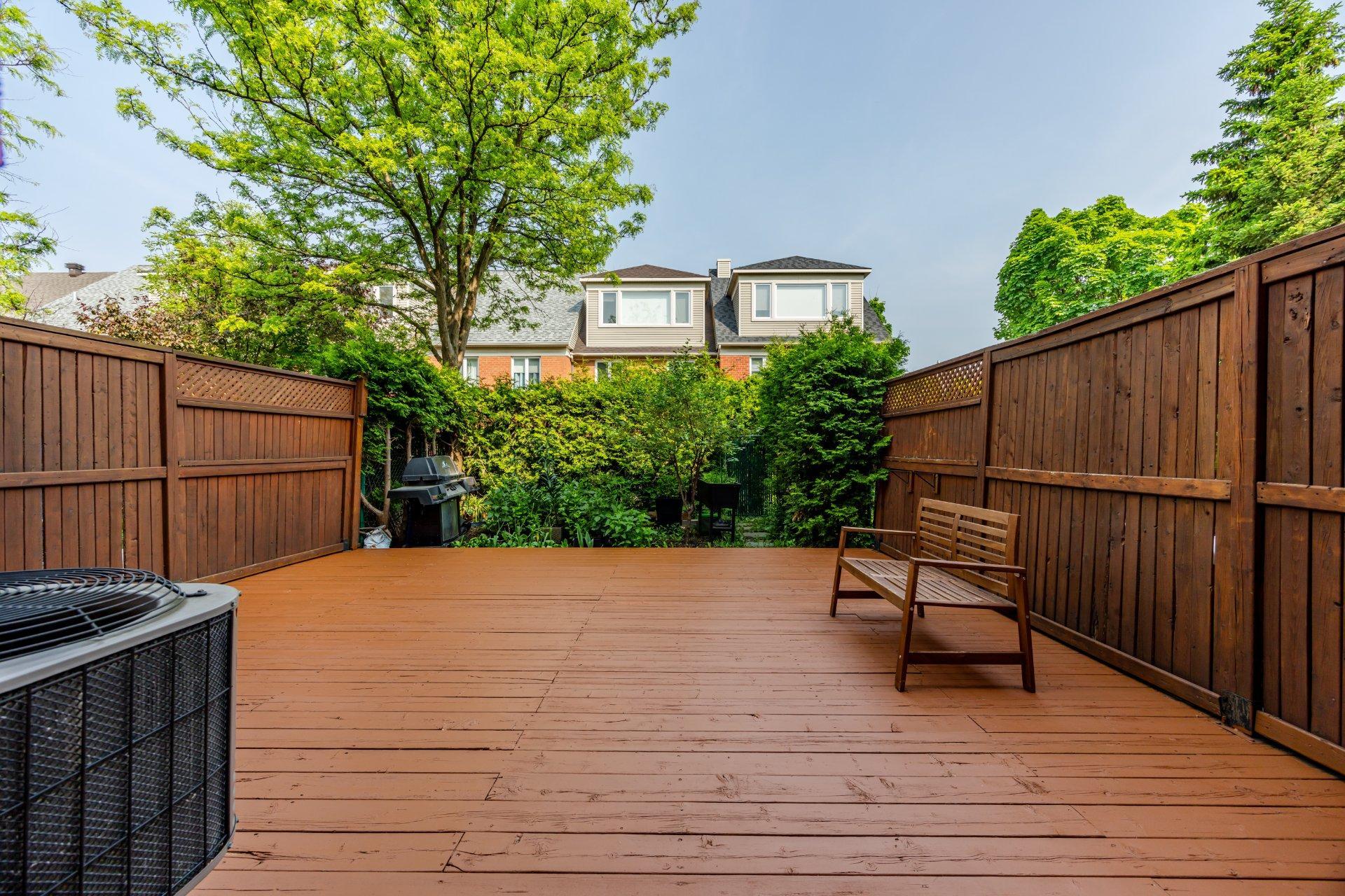









2229


Rue de la Méditerranée

,
Montréal (Saint-Laurent),




QC
H4R3B1

