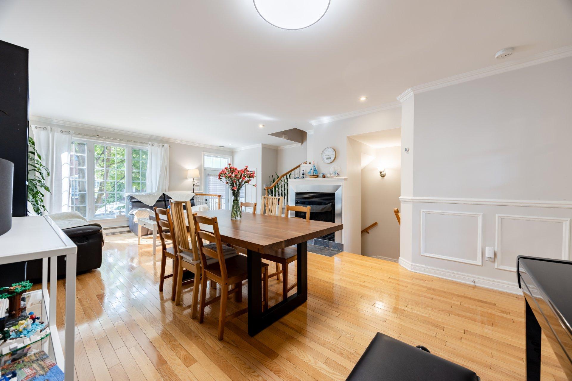 









2229


Rue de la Méditerranée

,
Montréal (Saint-Laurent),




QC
H4R3B1

