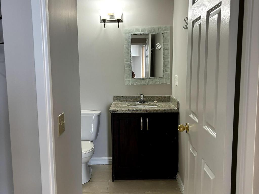 









7


Bishop

Avenue, 1111,
Toronto,




ON
M2M 4J4

