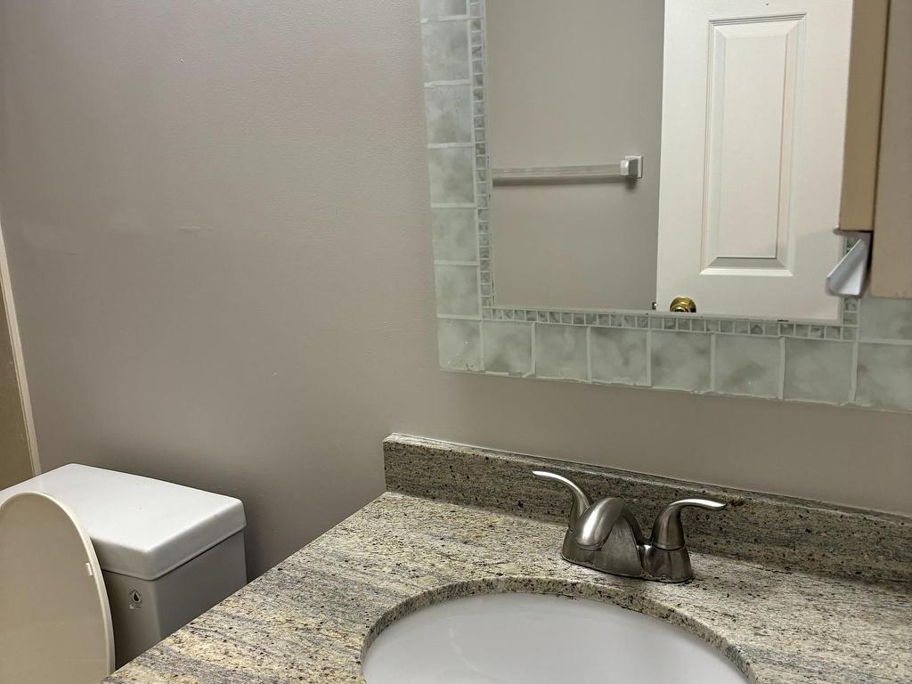 









7


Bishop

Avenue, 1111,
Toronto,




ON
M2M 4J4


