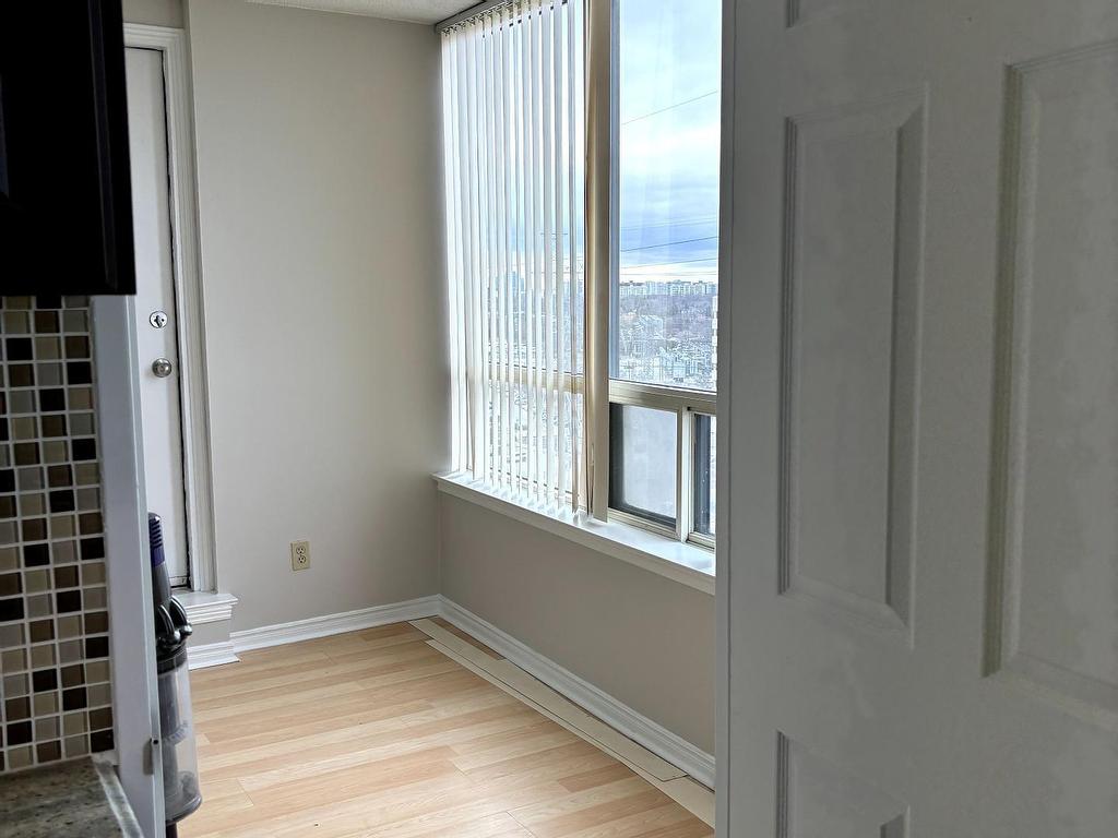









7


Bishop

Avenue, 1111,
Toronto,




ON
M2M 4J4

