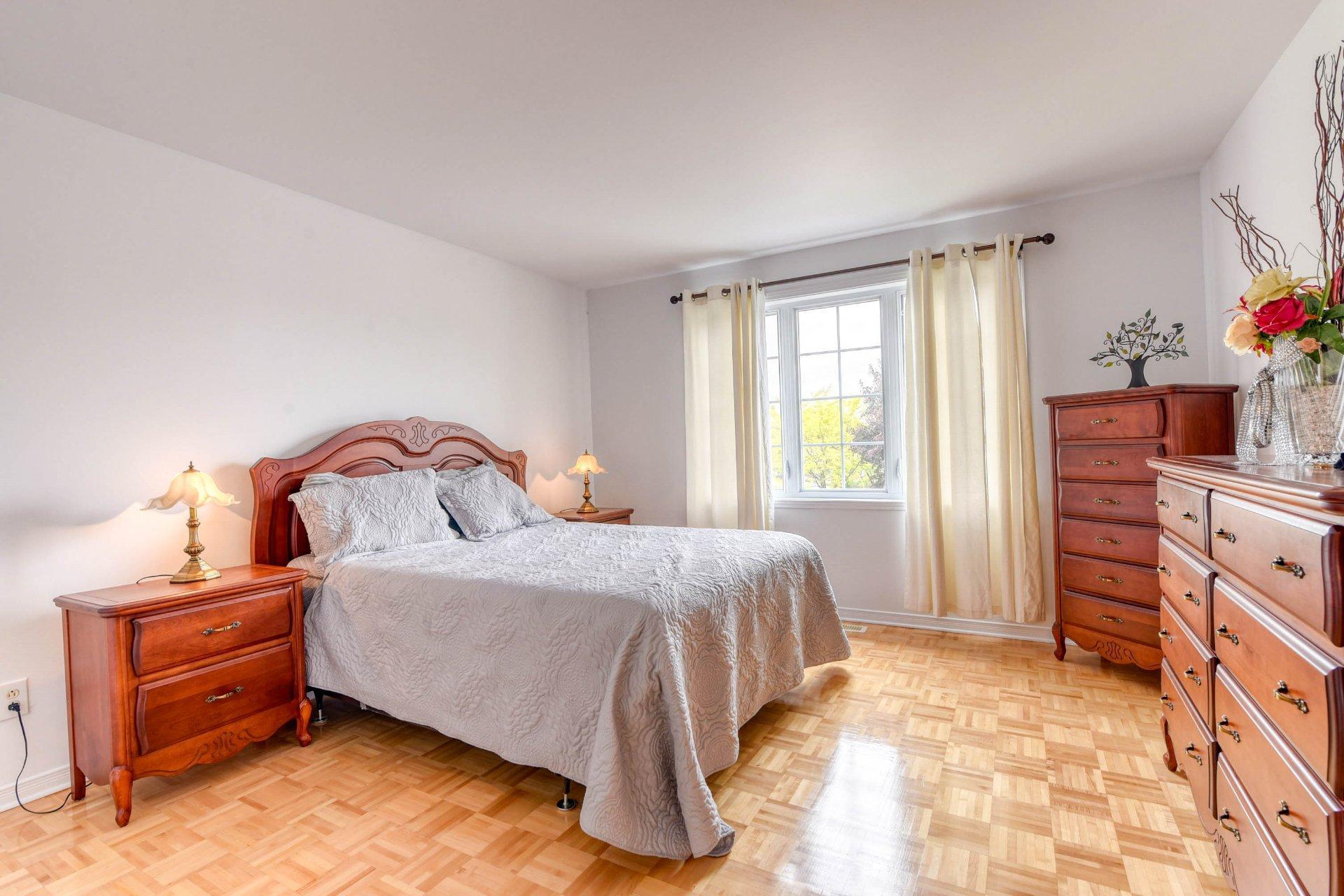 









580


Rue De Coubertin

,
Repentigny (Repentigny),




QC
J5Y3Z6

