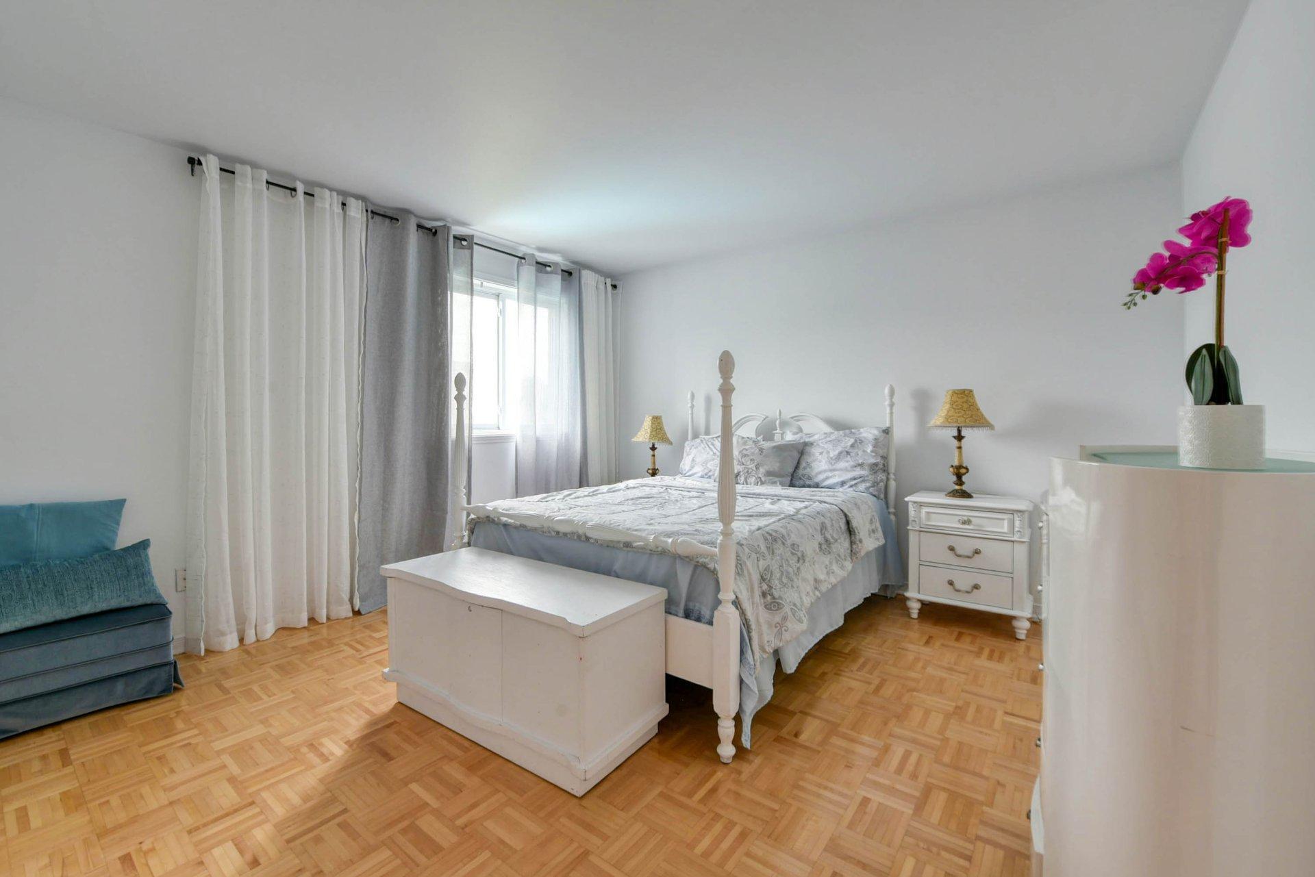 









580


Rue De Coubertin

,
Repentigny (Repentigny),




QC
J5Y3Z6

