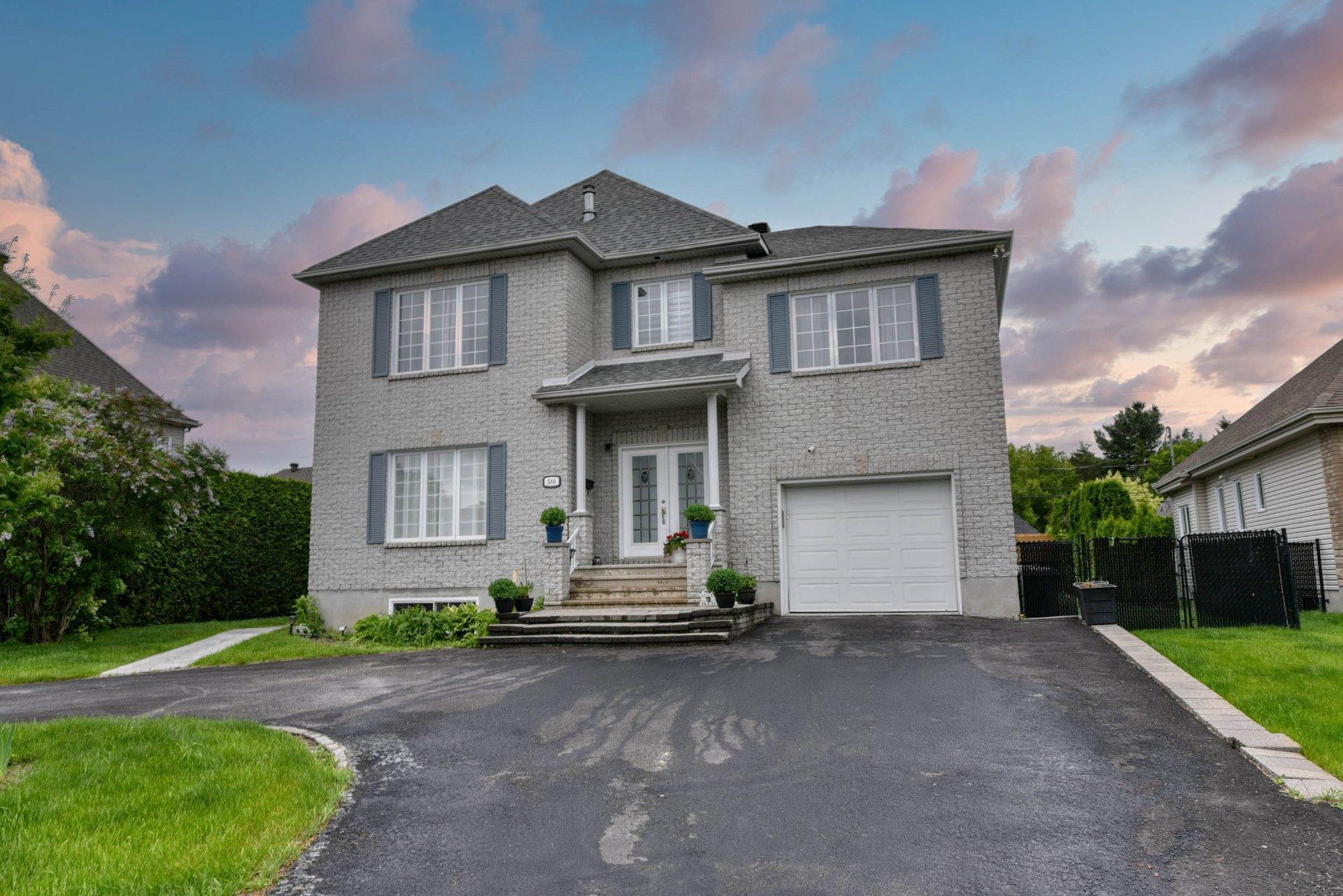 









580


Rue De Coubertin

,
Repentigny (Repentigny),




QC
J5Y3Z6


